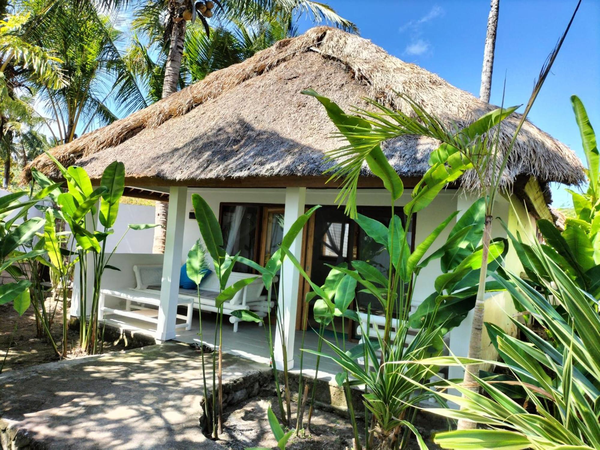 Tiki Boutique Lombok Selong Belanak