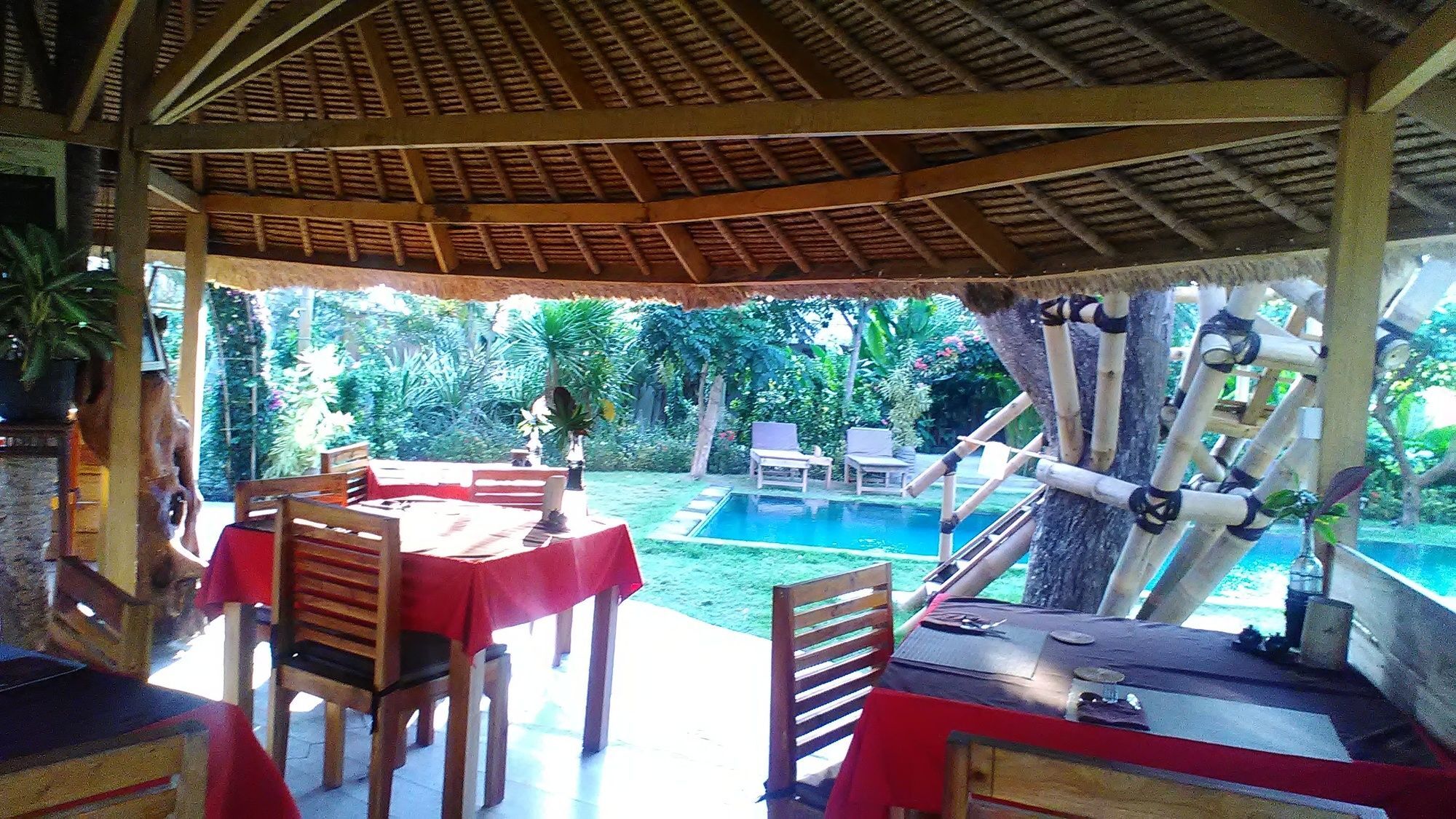 Hotel Tiki Boutique Lombok 3*